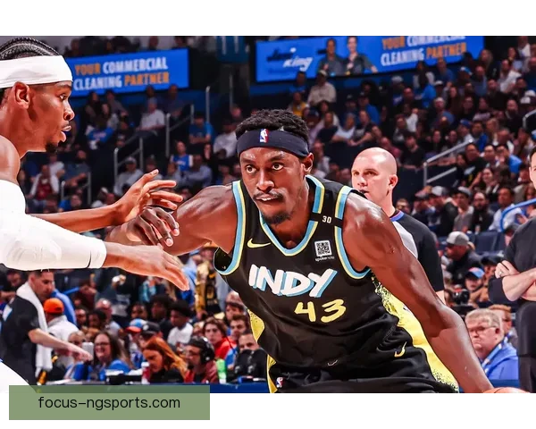 NBA焦点战再掀高潮巨星对决引爆季后赛悬念格局生变联盟震动